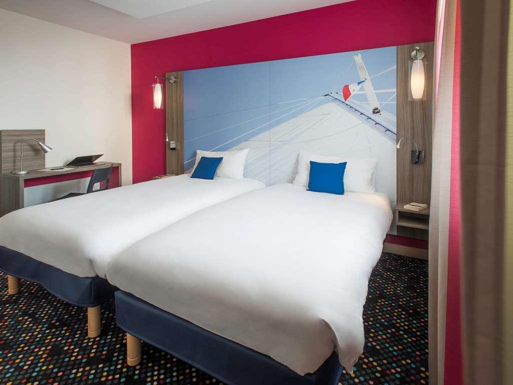 Ibis Styles St Gilles Croix De Vie Centre-Ville Saint-Gilles-Croix-de-Vie Rom bilde